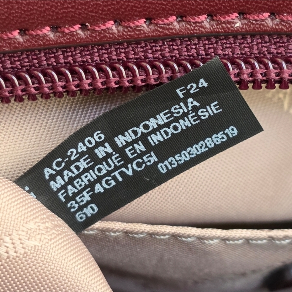 Michael Kors Jet Set Logo Small Crossbody - Picture 6 of 9